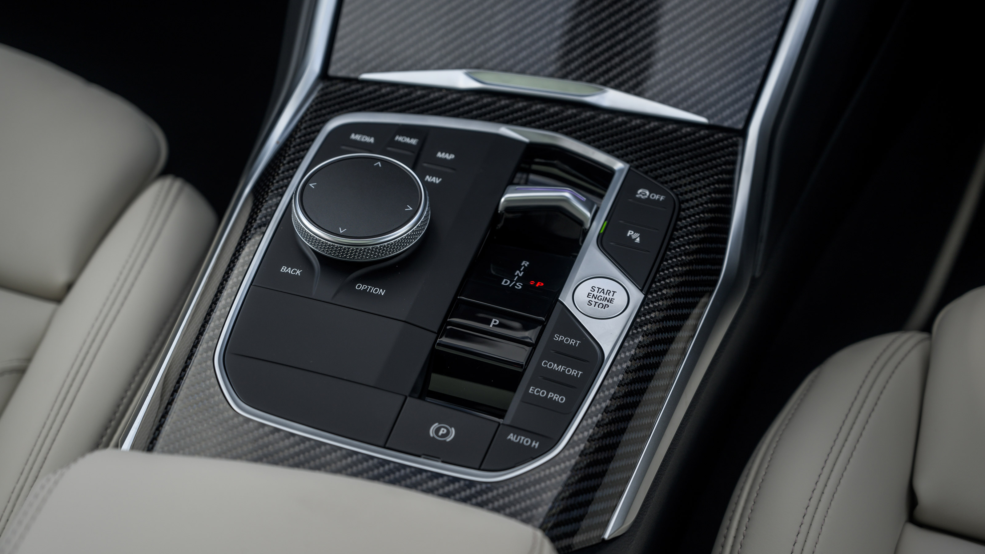 BMW 3 Series saloon centre console