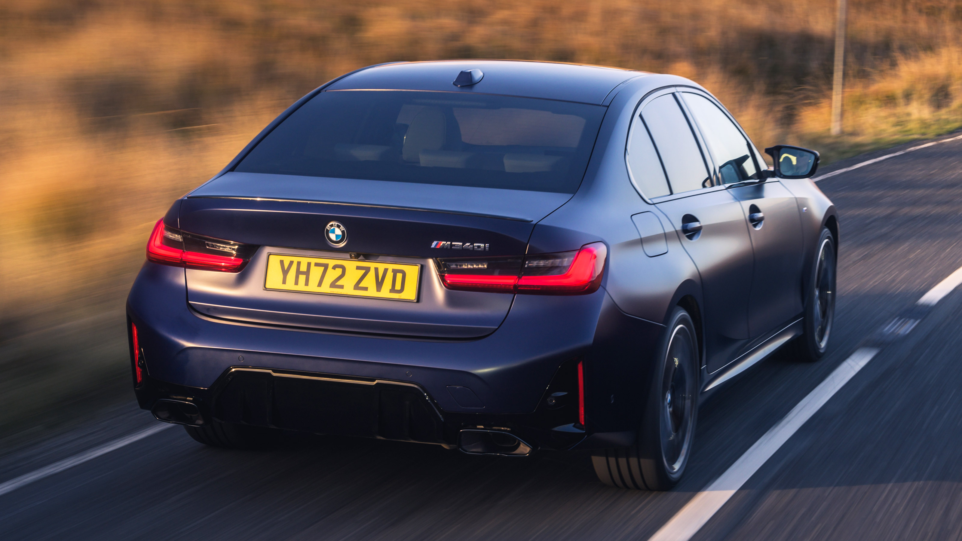 BMW 3 Series saloon rear tracking