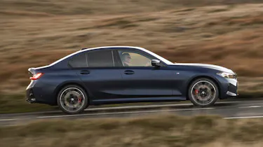 BMW 3 Series saloon side panning