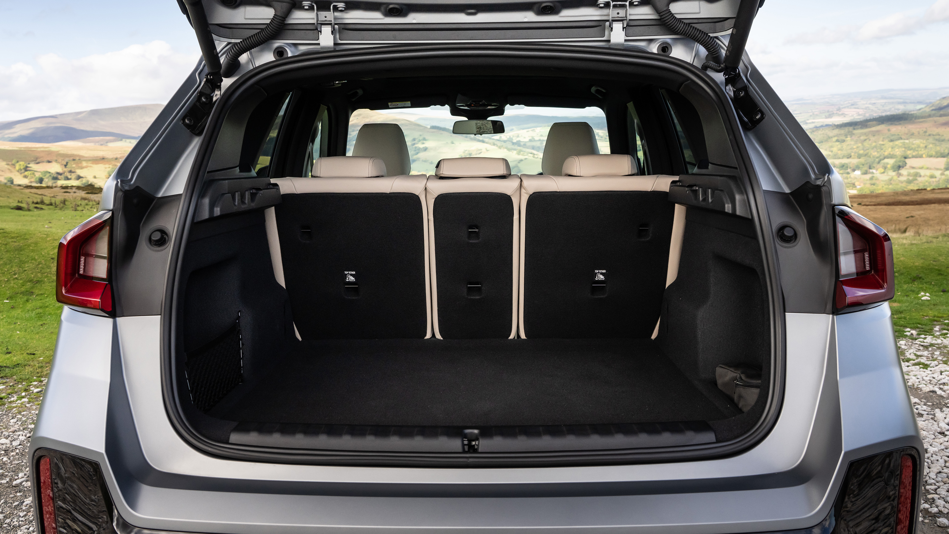 BMW X1 SUV boot