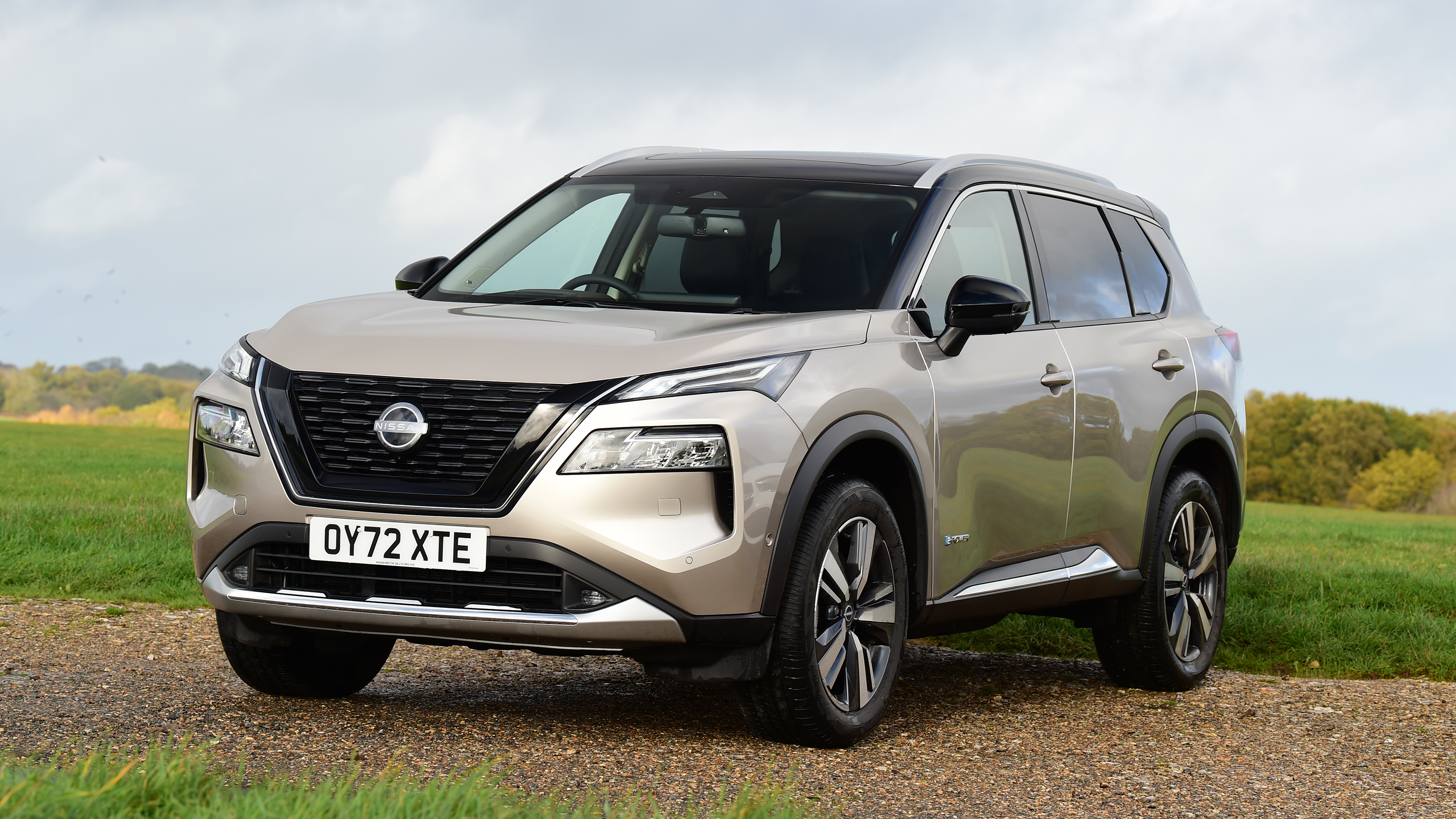 Nissan X-Trail front nearside
