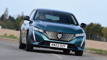 Peugeot 308 SW - front 2