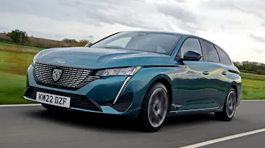 Peugeot 308 SW - front 1