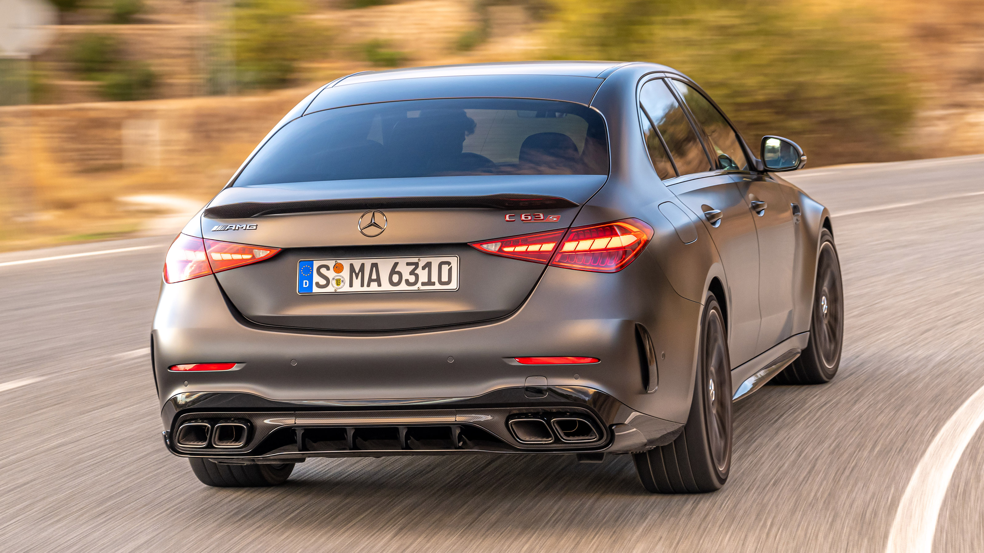 Mercedes-AMG C 63 S E-Performance rear cornering
