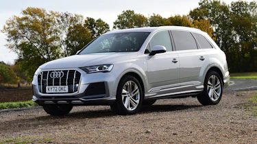 Audi Q7 front quarter static