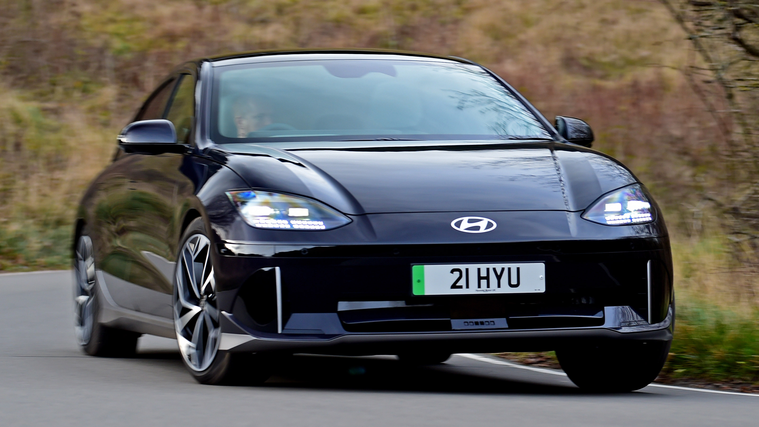 Hyundai Ioniq 6 front cornering