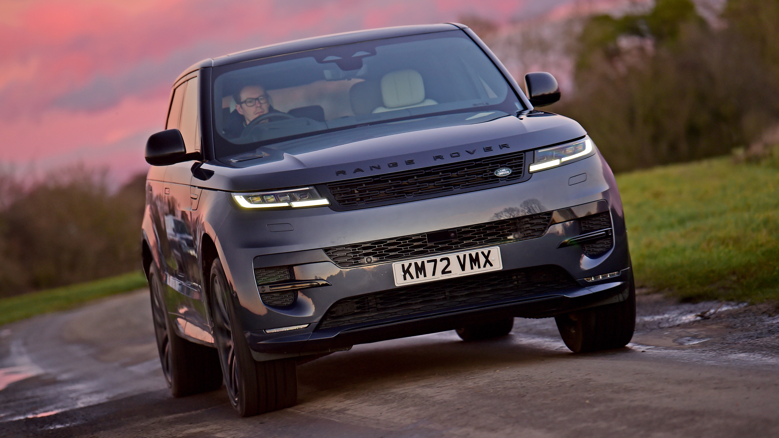 Range Rover Sport P510e 2023 front