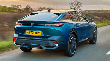 Peugeot 408 rear 3/4 tracking