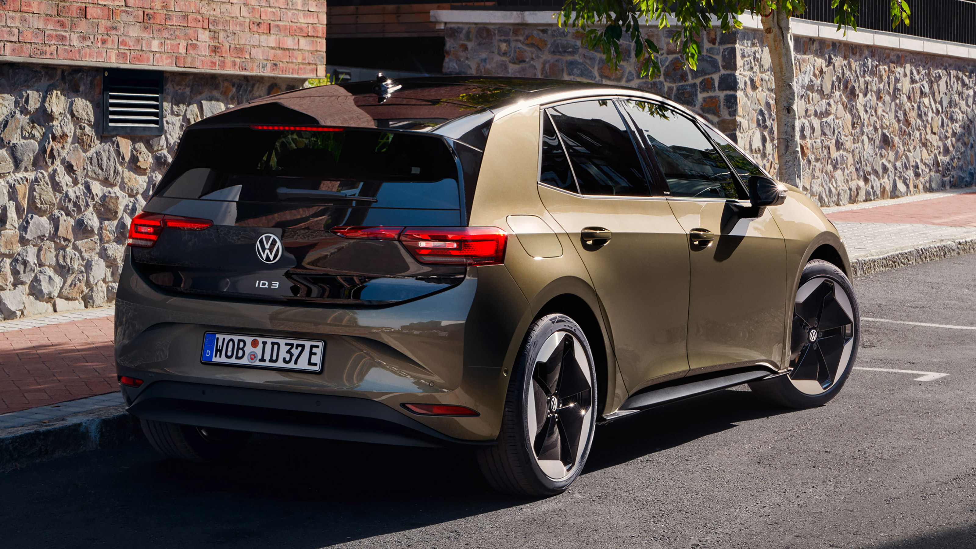 Volkswagen ID.3 facelift rear 3/4