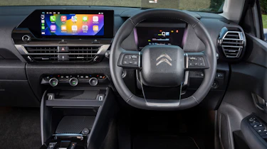 Citroen e-C4 X saloon interior