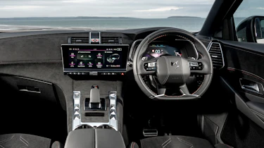 DS 7 SUV UK interior