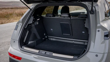 DS 7 SUV UK boot