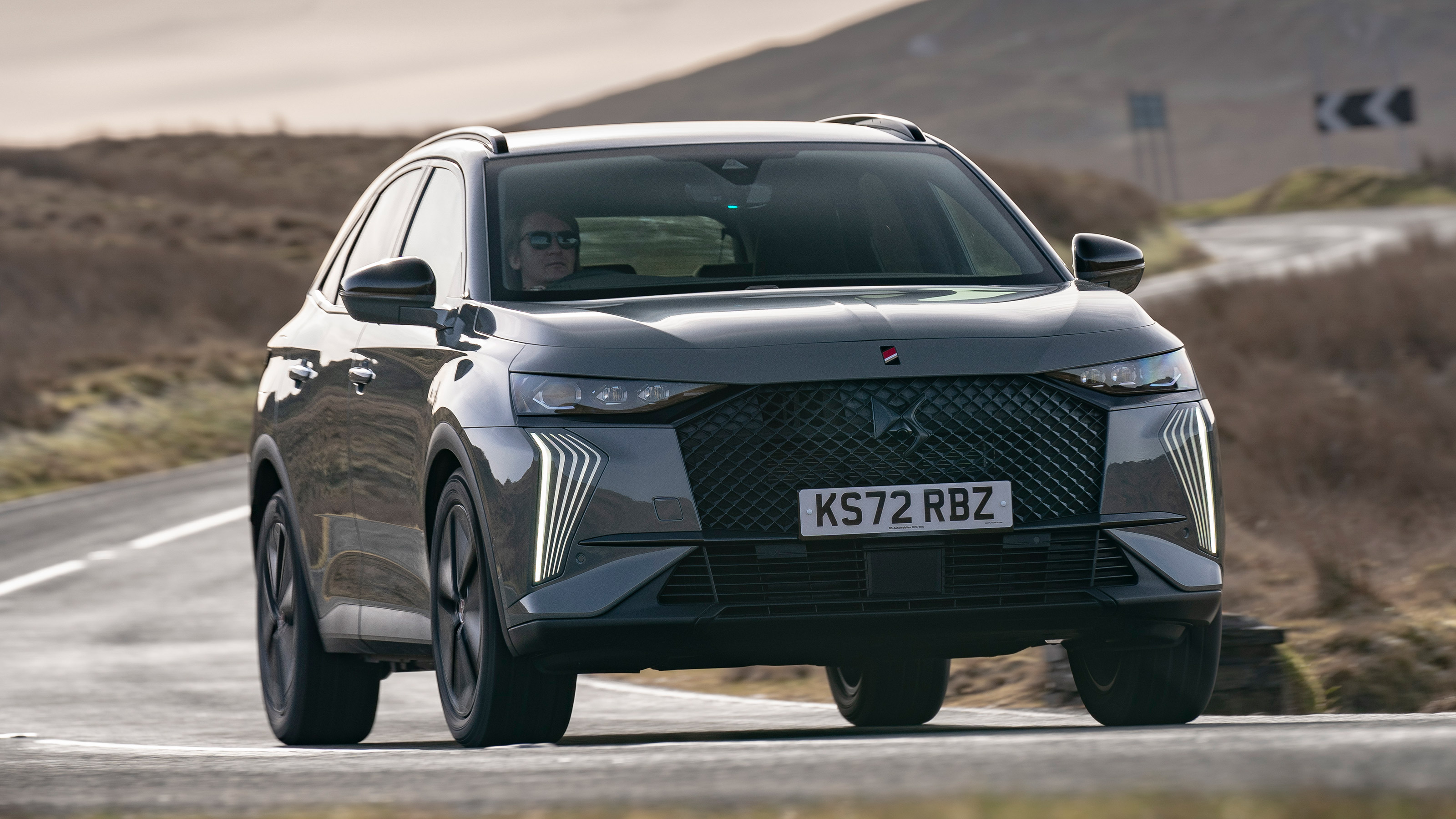 DS 7 SUV UK front cornering