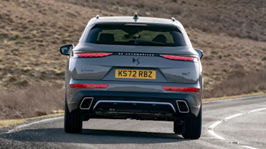 DS 7 SUV UK rear cornering
