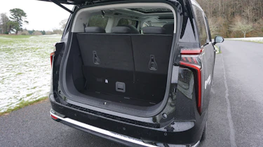 Maxus Mifa 9 MPV boot