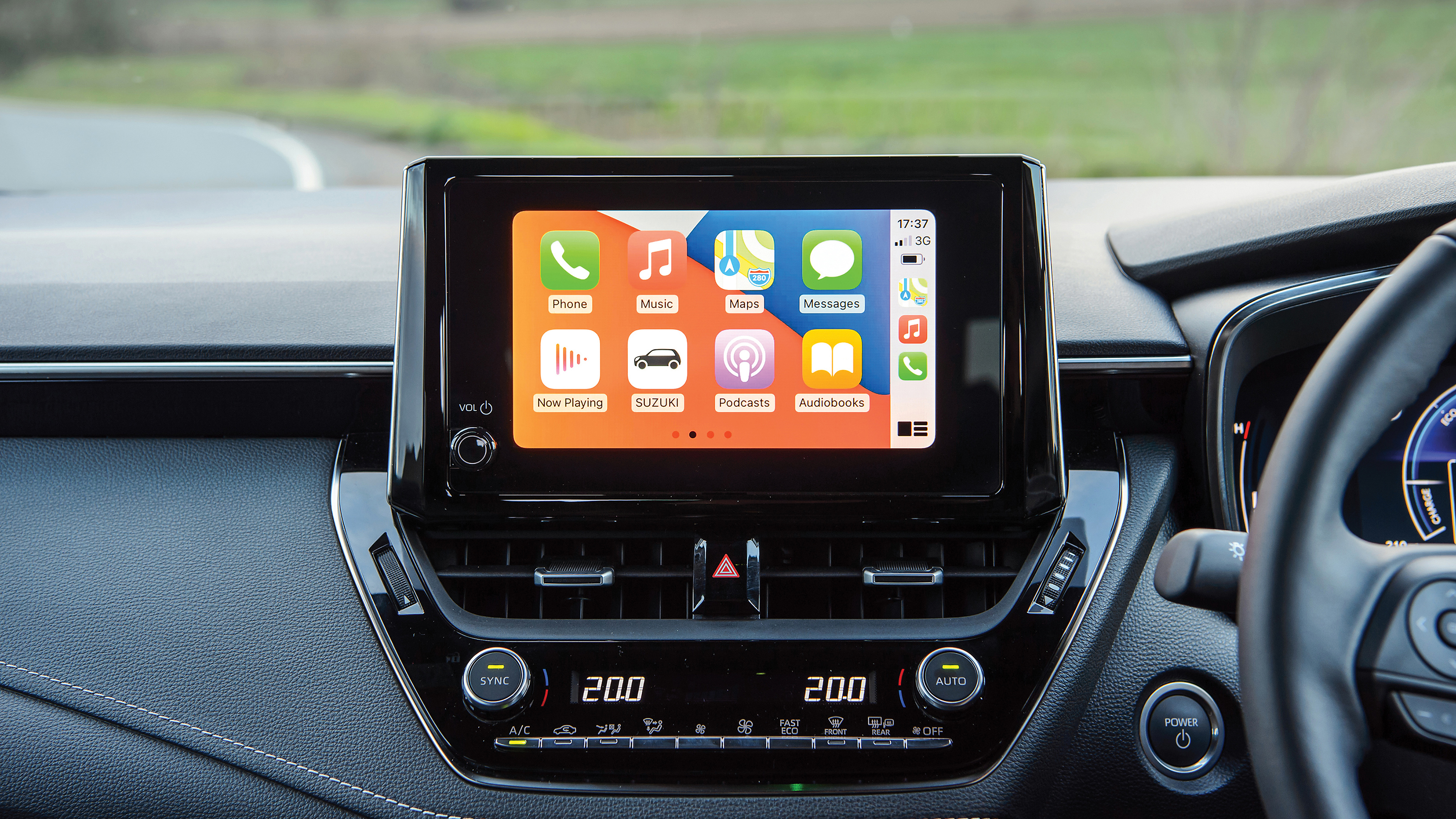 Suzuki Swace estate facelift infotainment