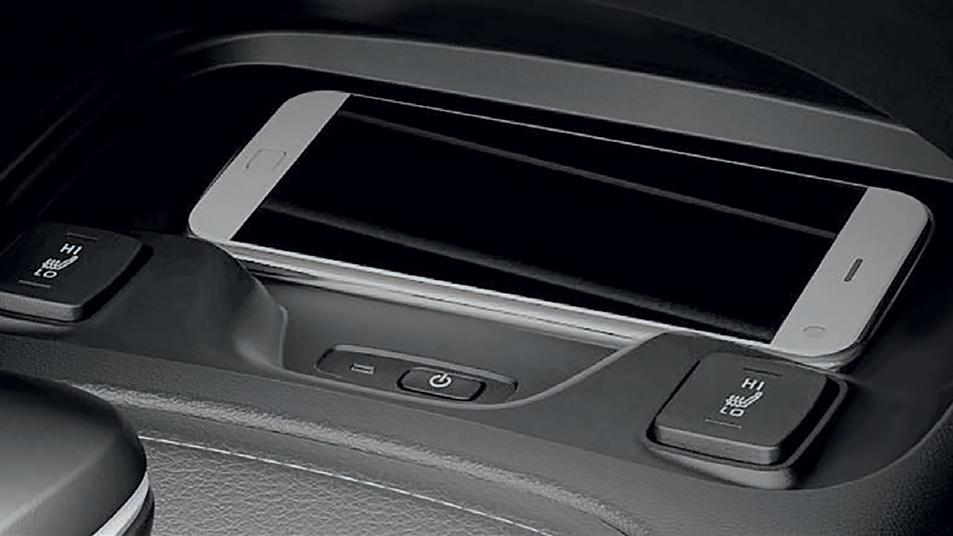 Suzuki Swace estate facelift smartphone charger