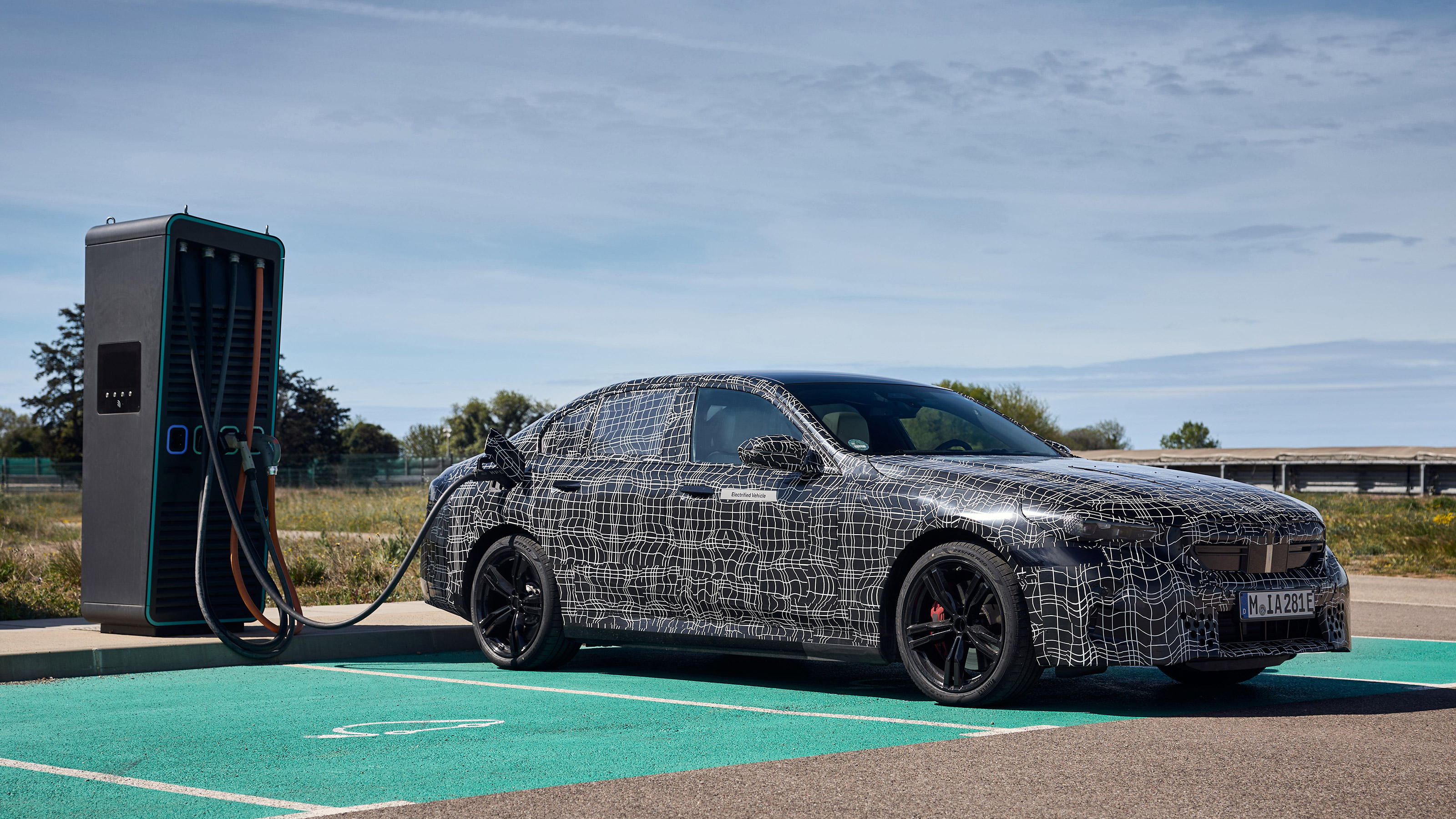 BMW i5 prototype 10
