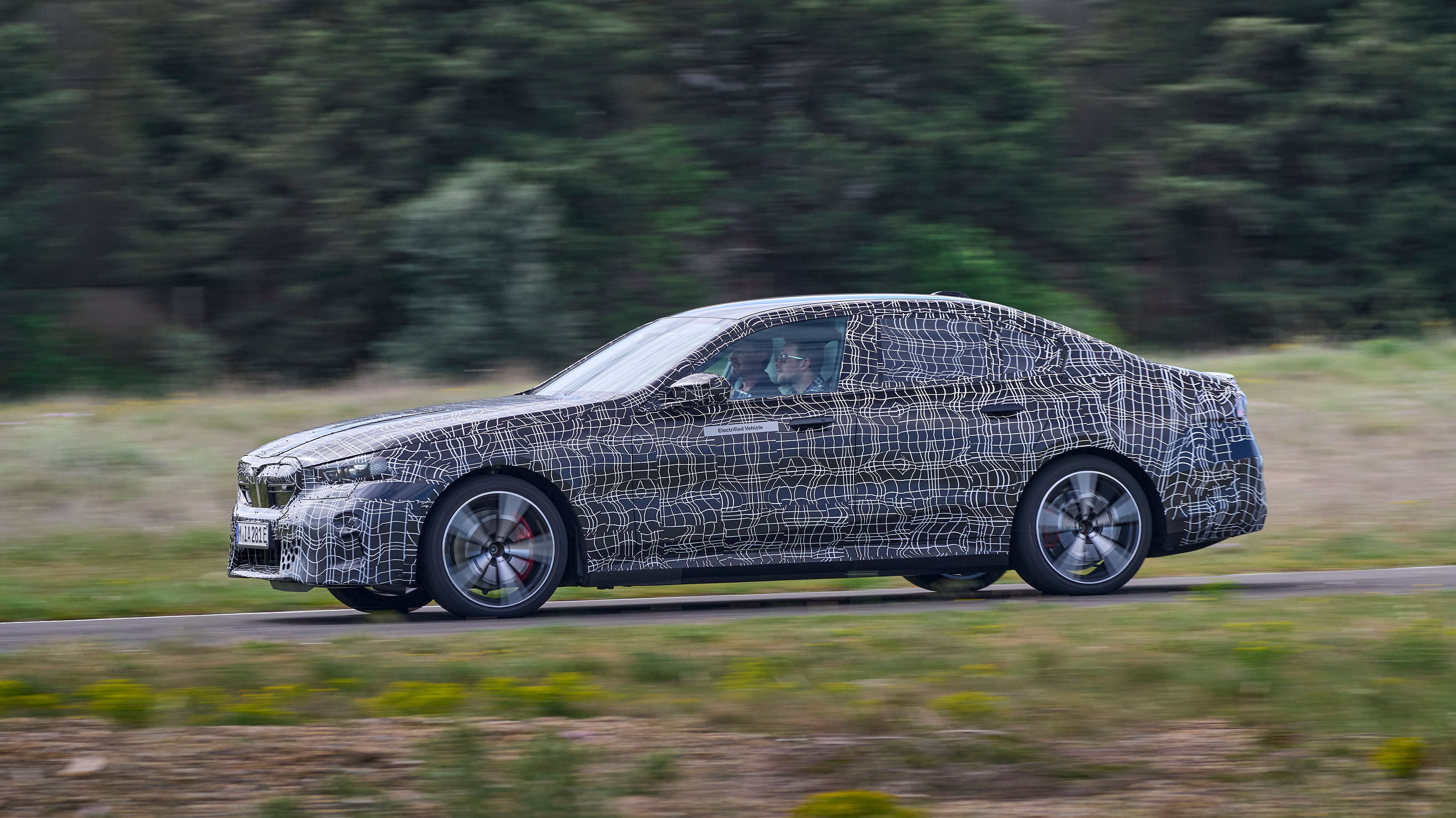 BMW i5 prototype 4