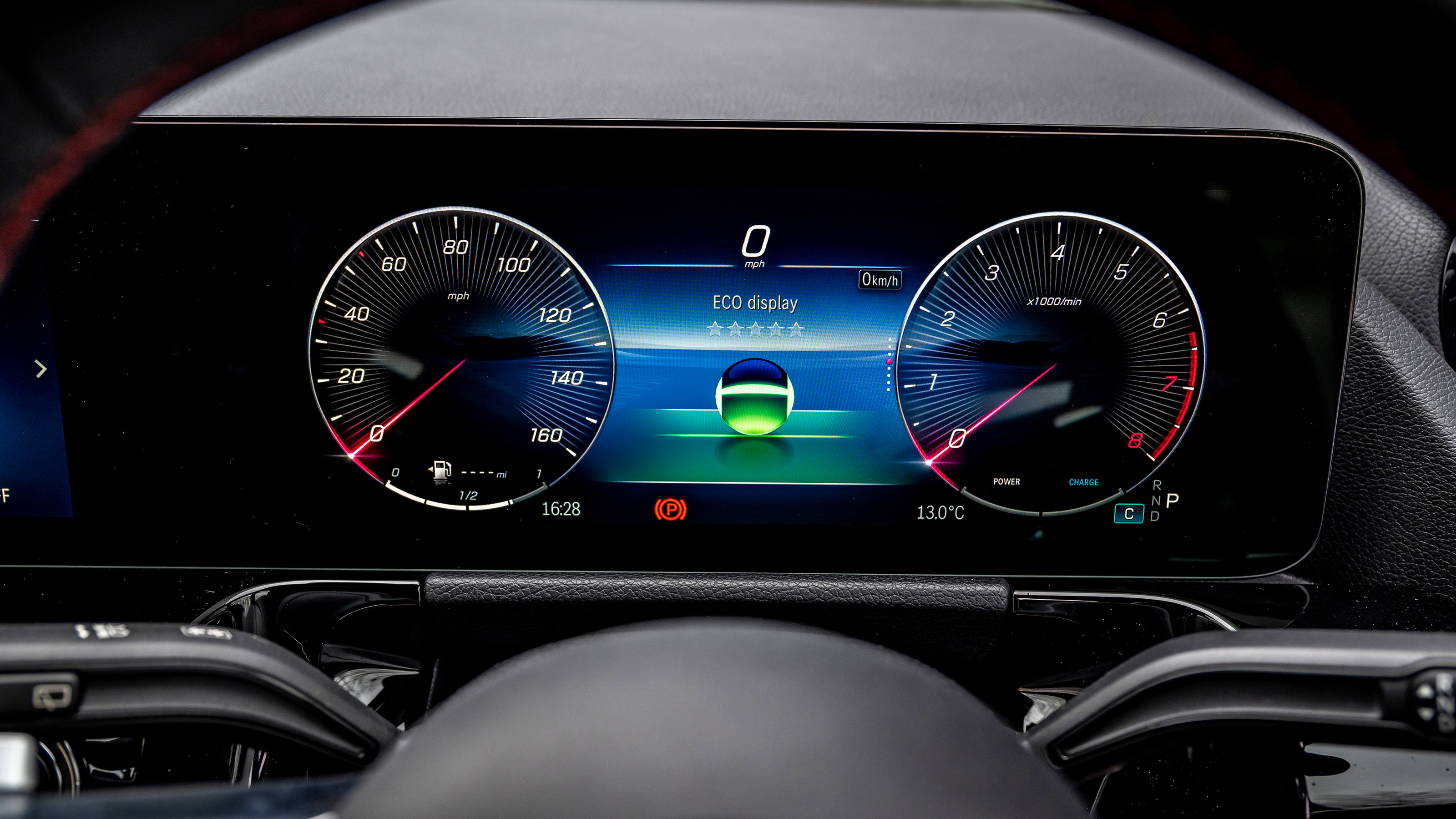 Mercedes B-Class MPV instruments