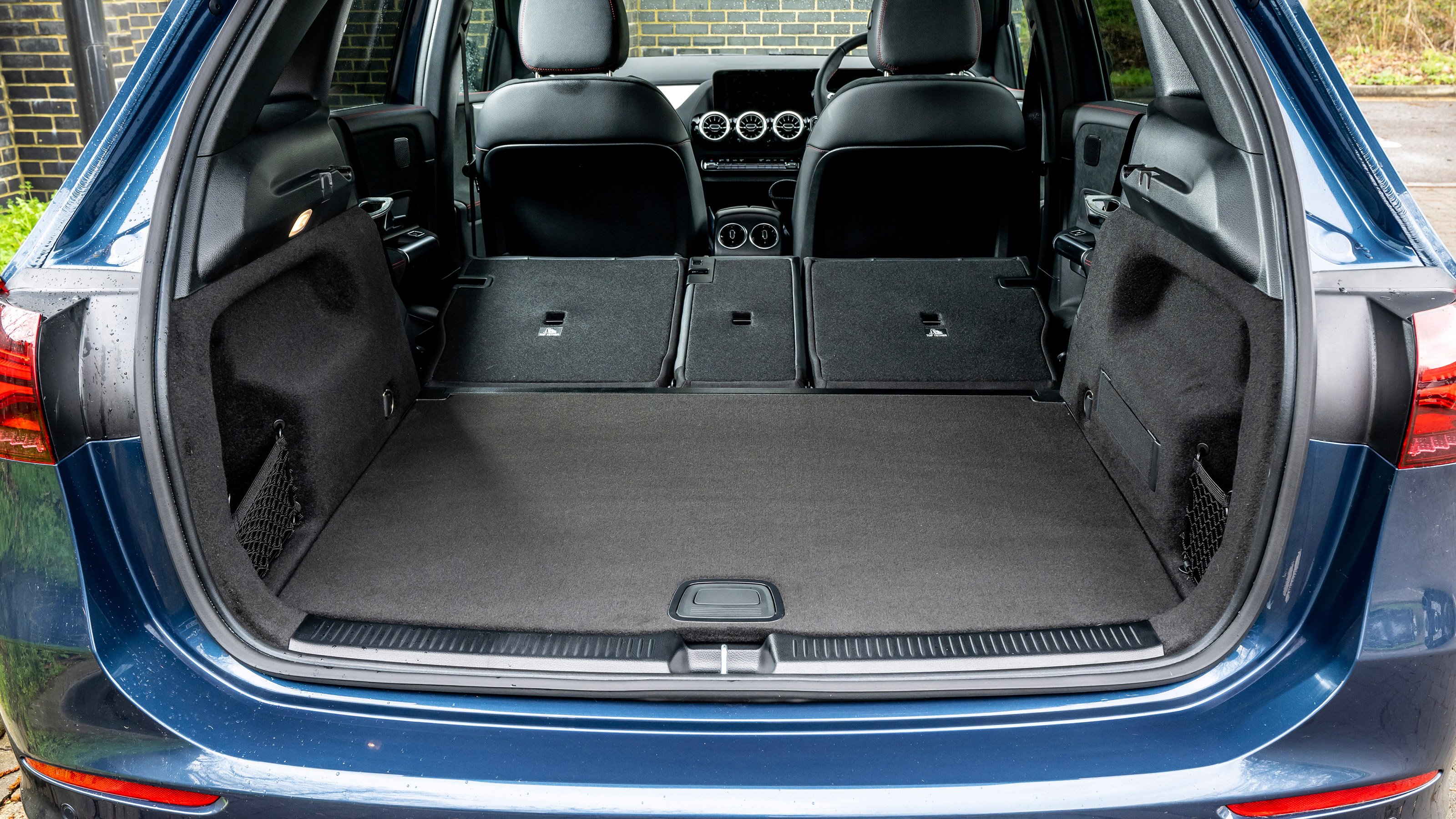 Mercedes B-Class MPV boot