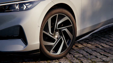 Volkswagen ID.7 official 21