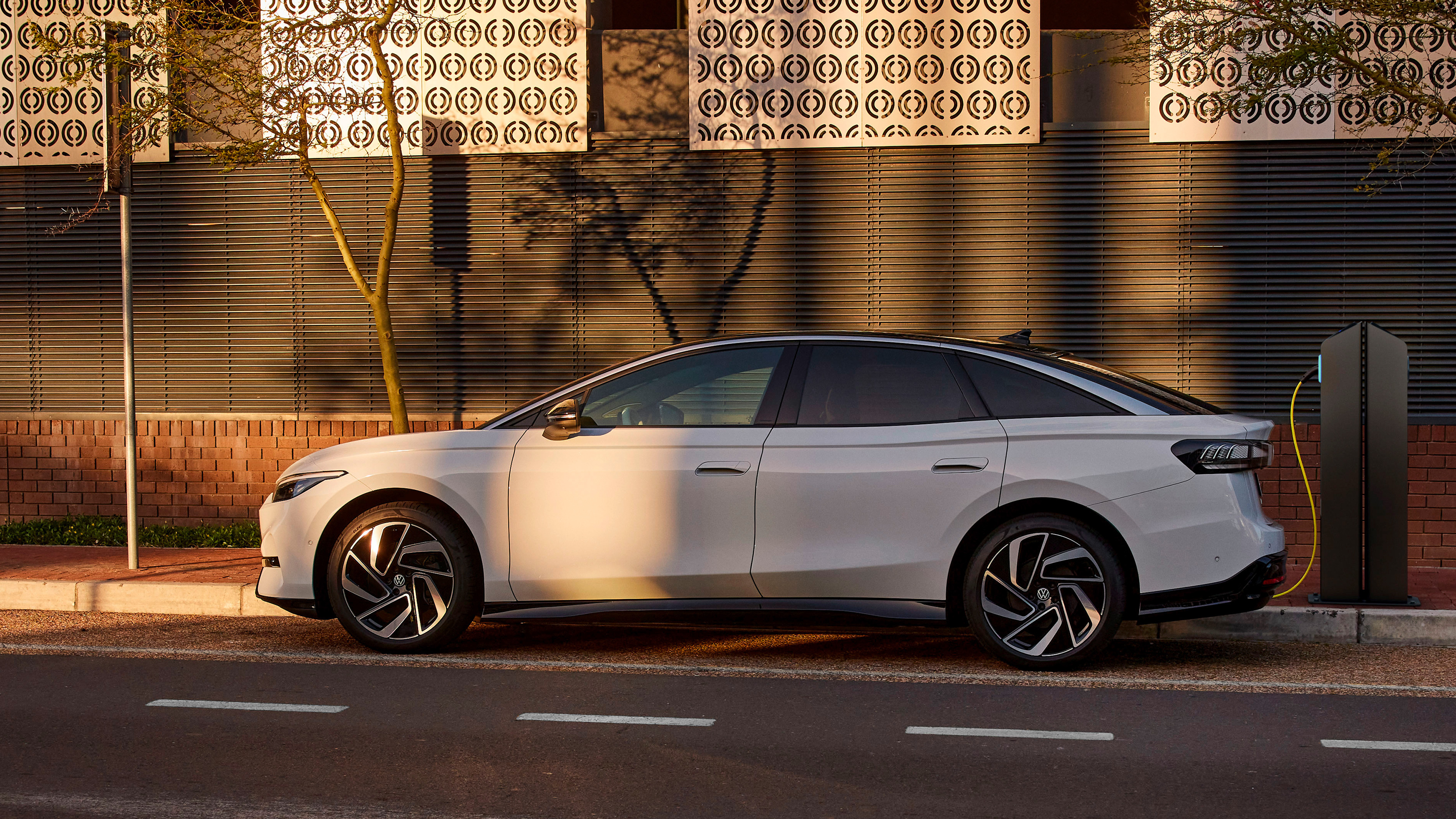 Volkswagen ID.7 official 22