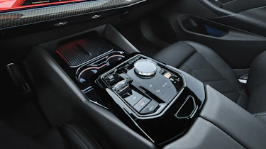 BMW i5 saloon 11