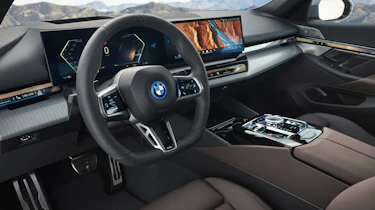 BMW i5 saloon 4