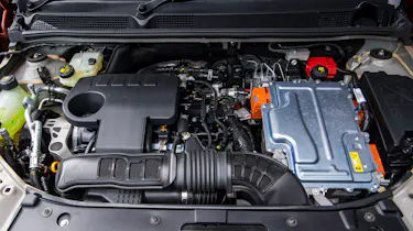 Dacia Jogger Hybrid engine bay