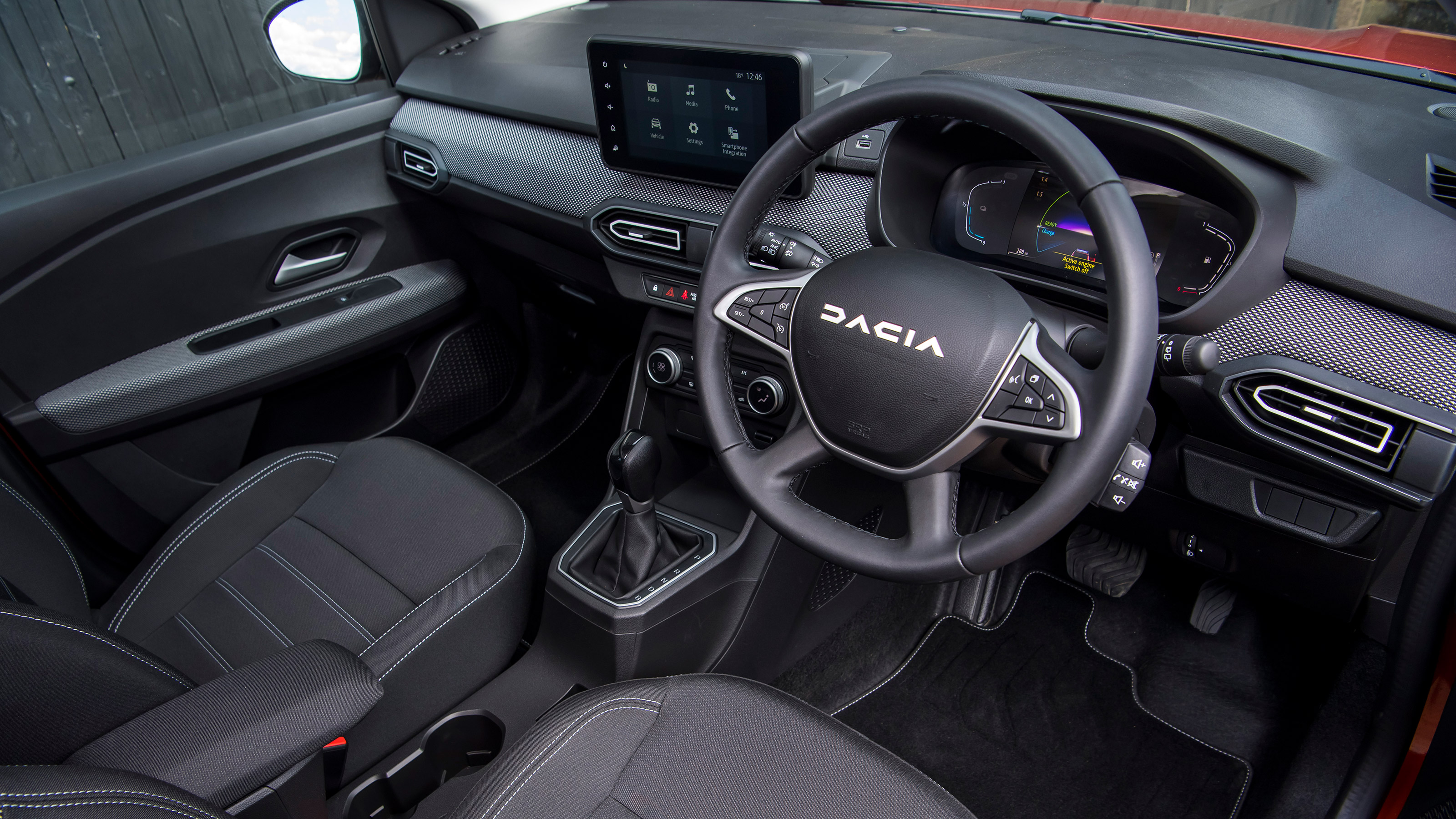 Dacia Jogger Hybrid front seats