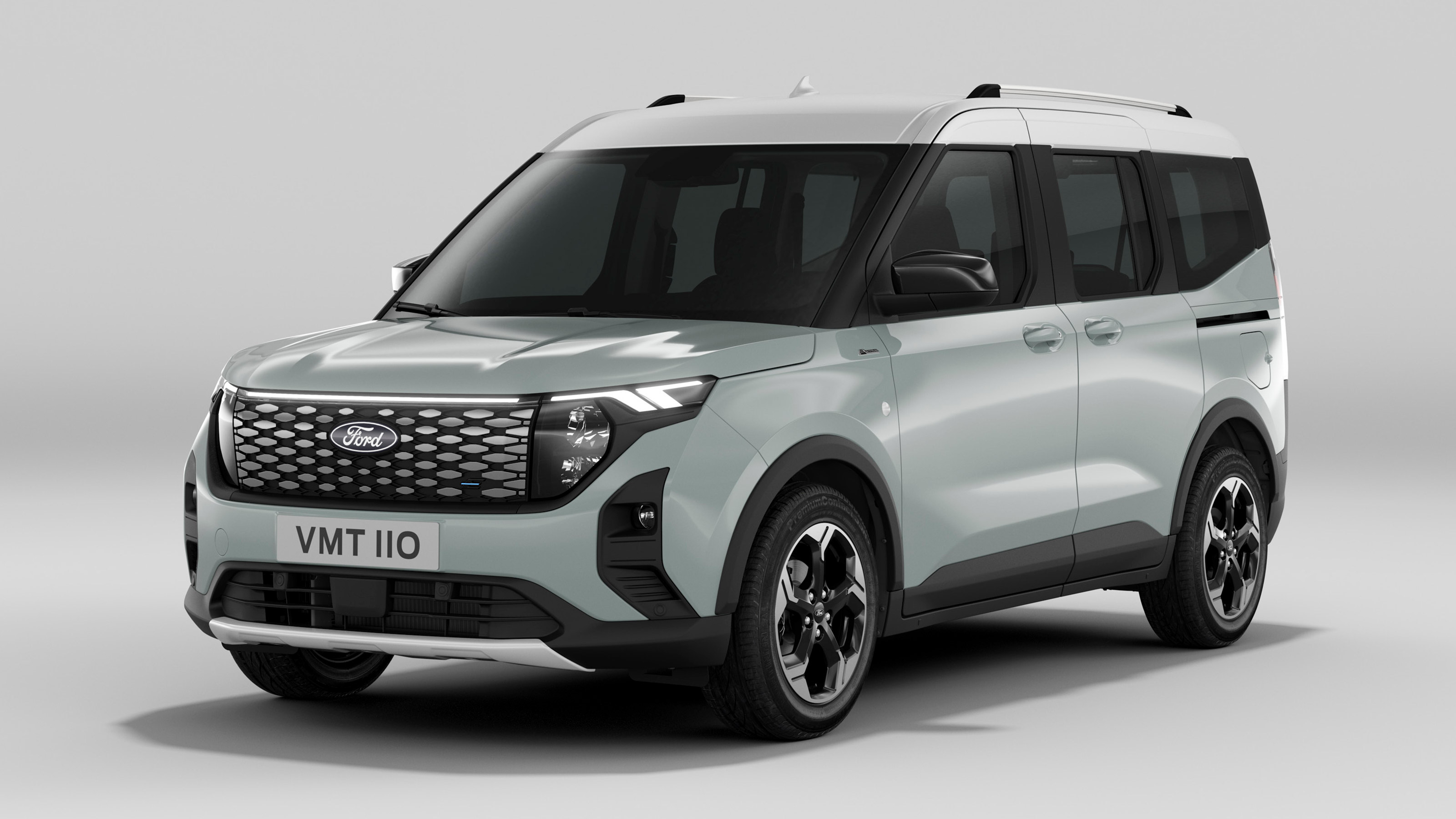 Ford E-Tourneo Courier