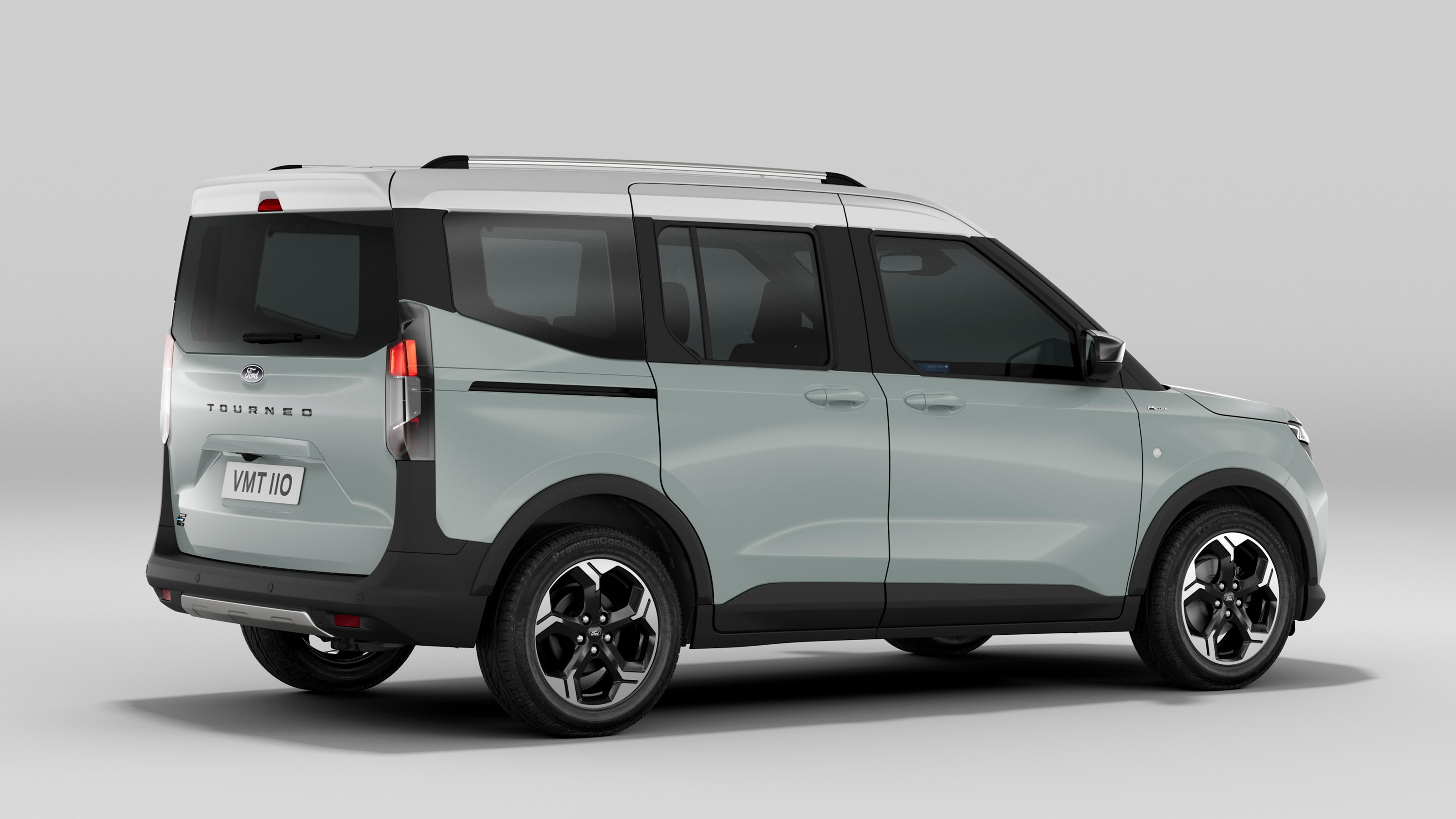 Ford E-Tourneo Courier side rear