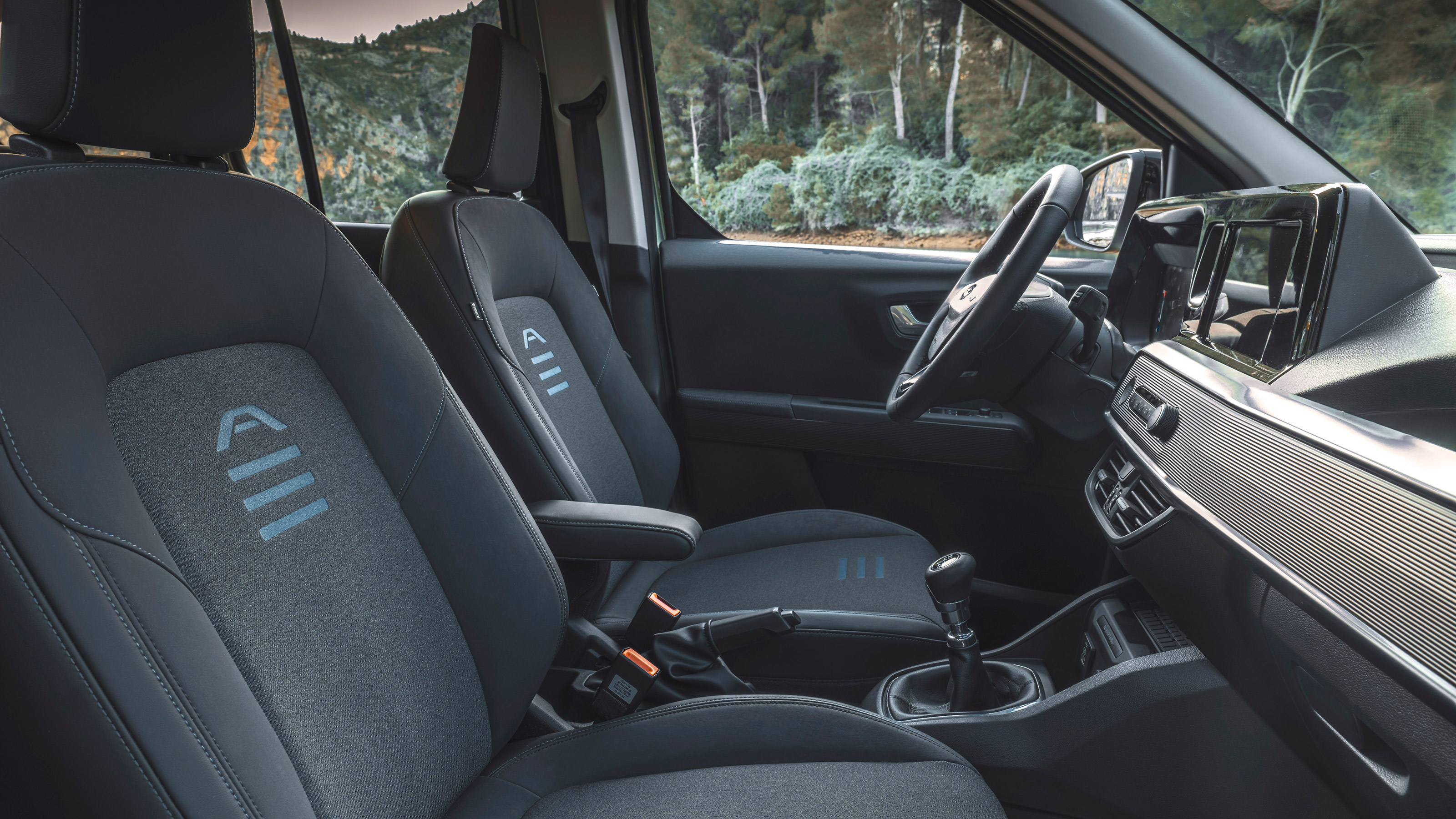 Ford Tourneo Courier interior