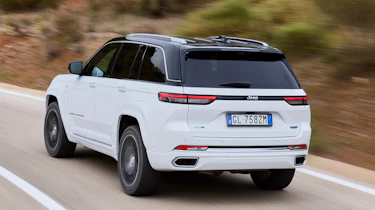 Jeep Grand Cherokee SUV rear tracking