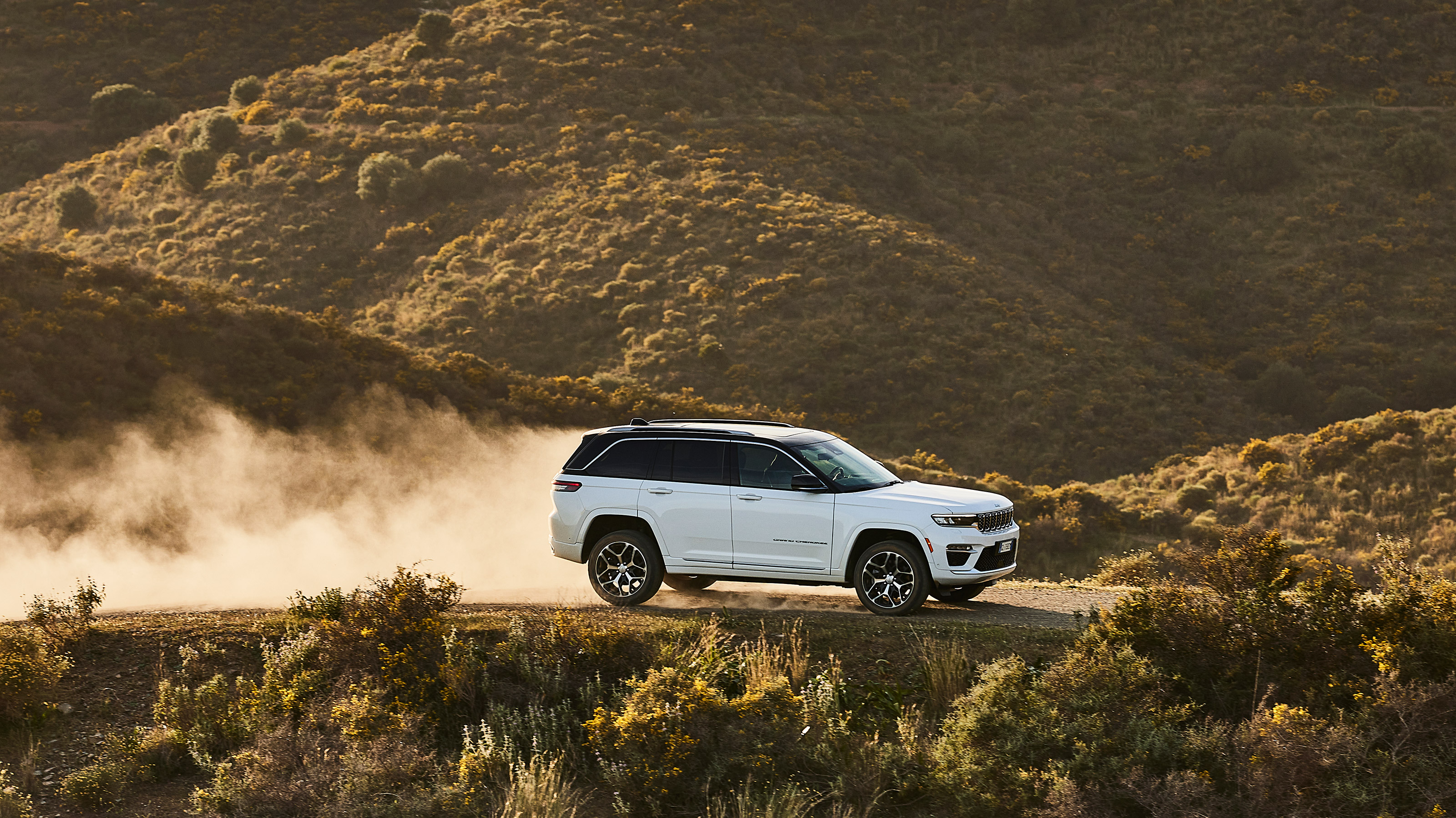 Jeep Grand Cherokee SUV off-road