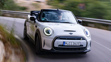 MINI Electric Convertible cornering