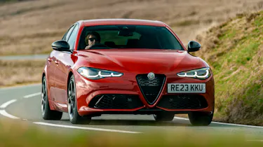Alfa Romeo Giulia UK front cornering