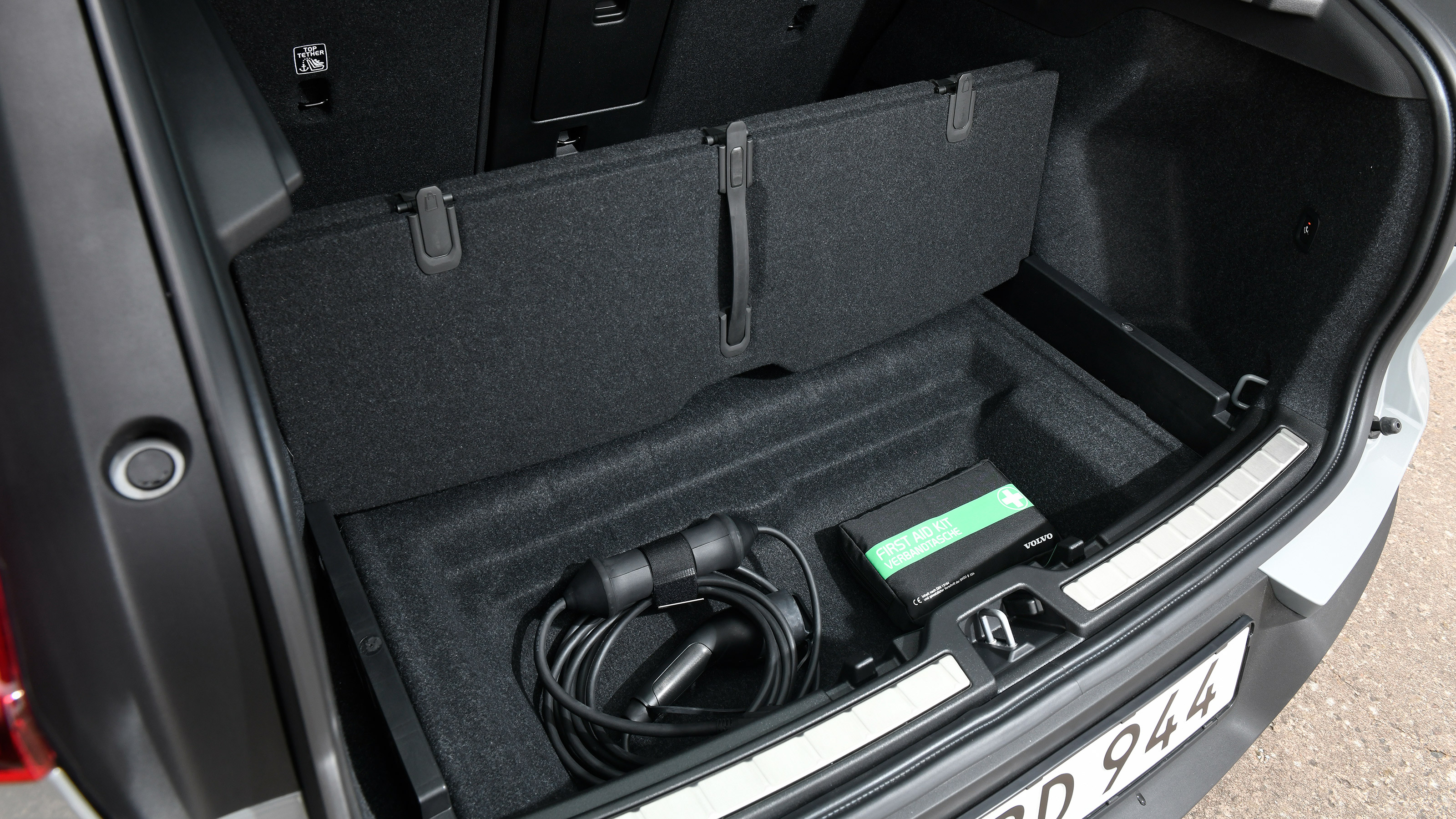 Volvo C40 Recharge 2023 storage