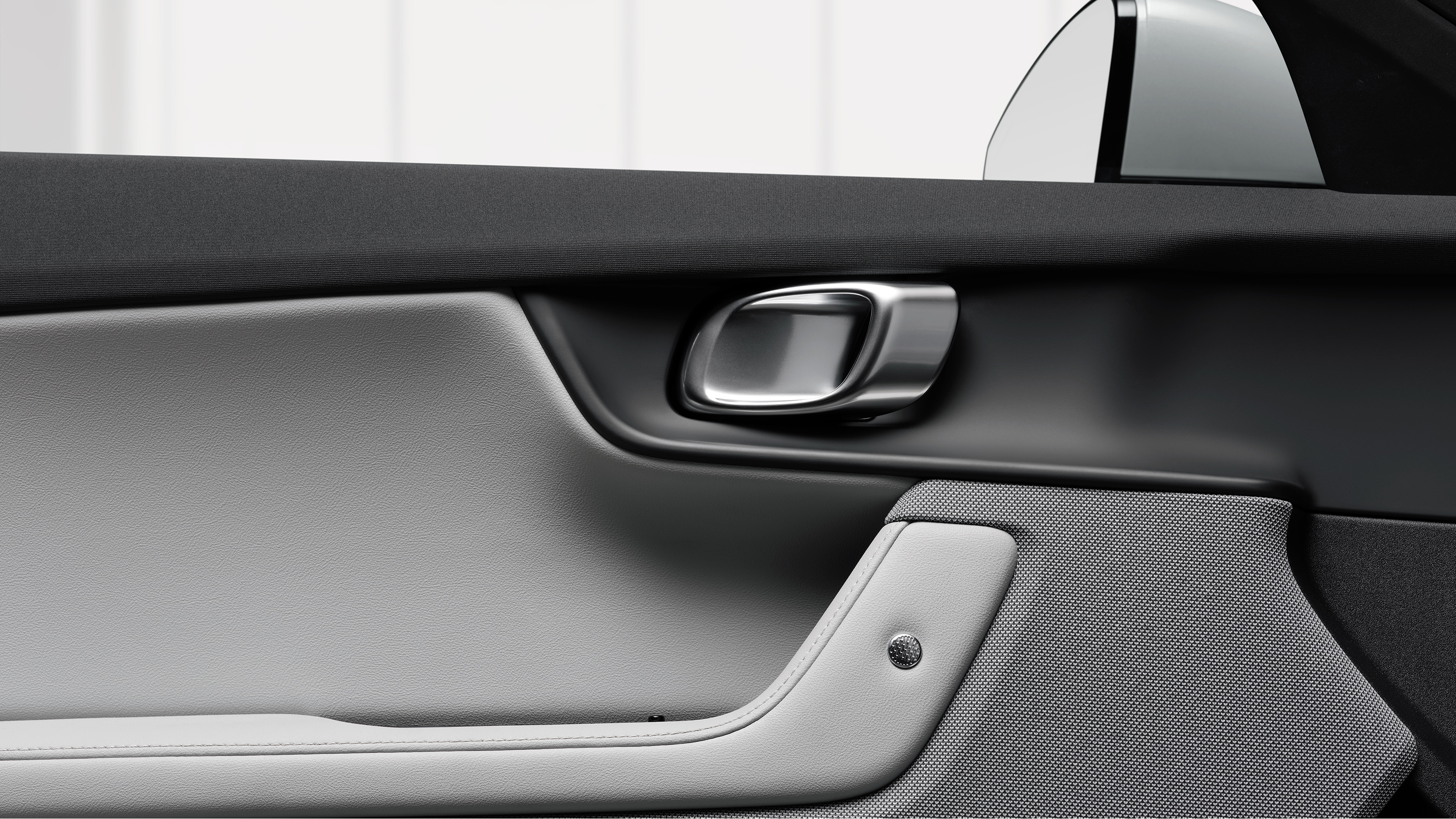Polestar 2 hatchback facelift door handle