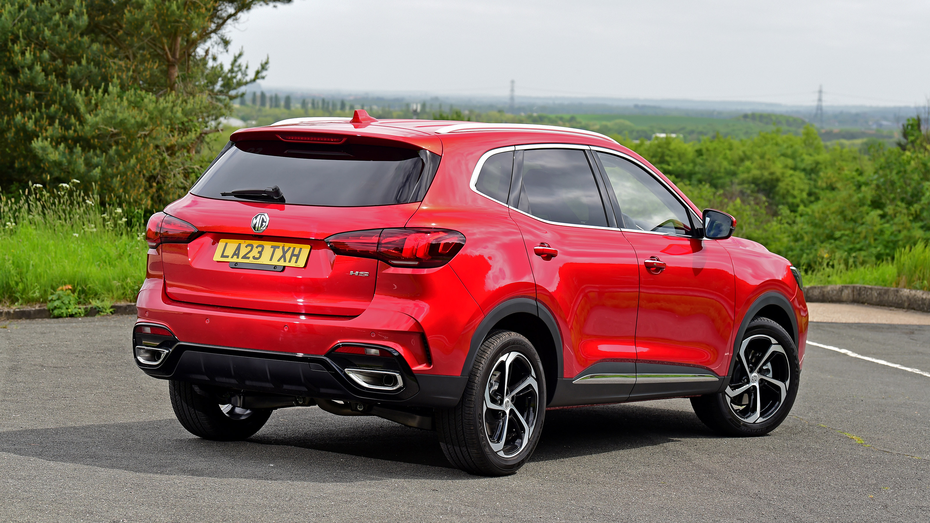 MG HS SUV facelift rear 3/4