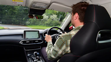 MG HS SUV facelift interior staff