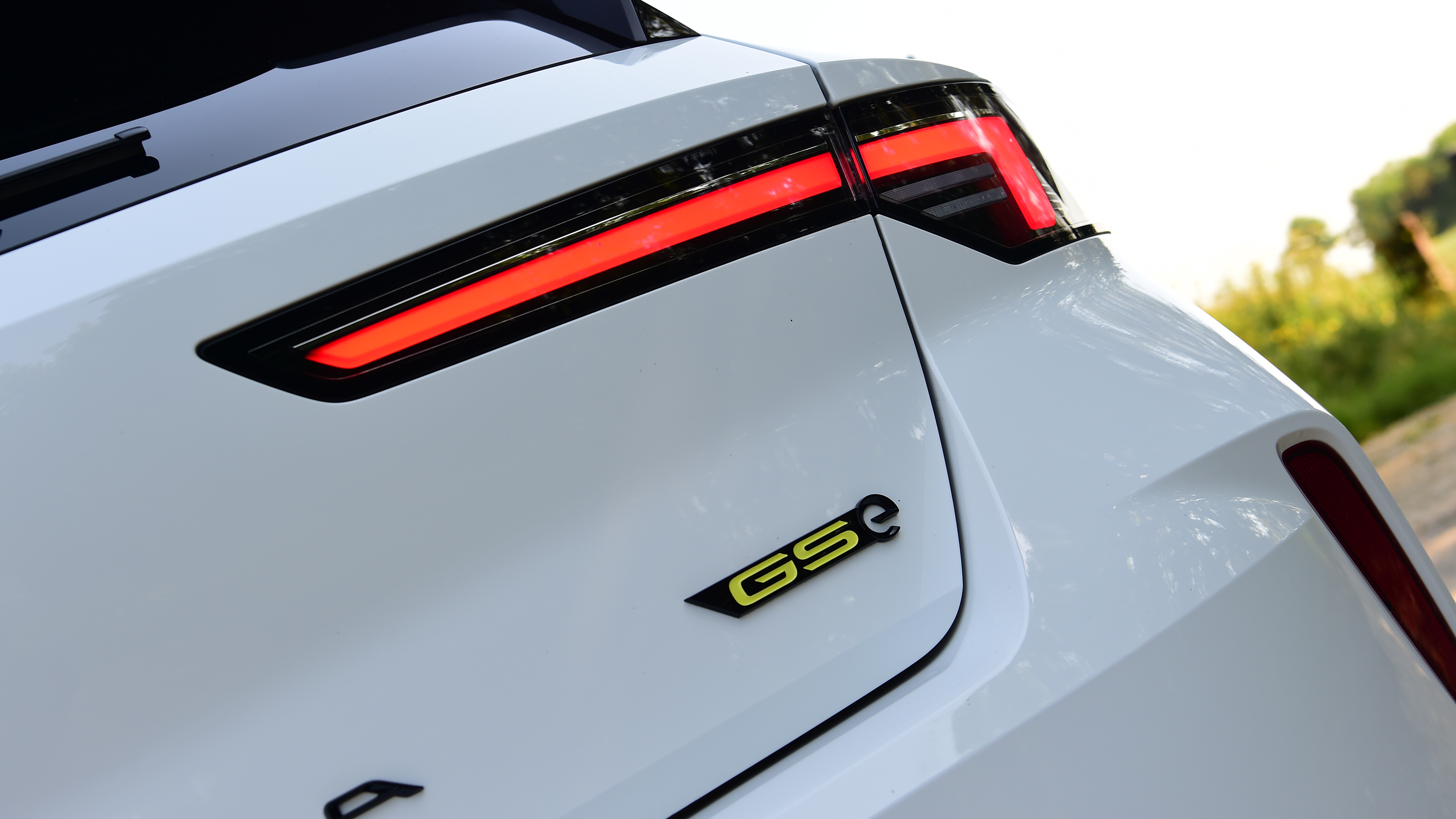 Vauxhall Astra GSe rear badge