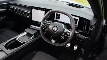 Renault Austral UK steering wheel