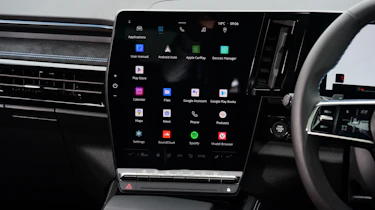 Renault Austral UK infotainment