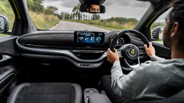 Abarth 500e interior staff
