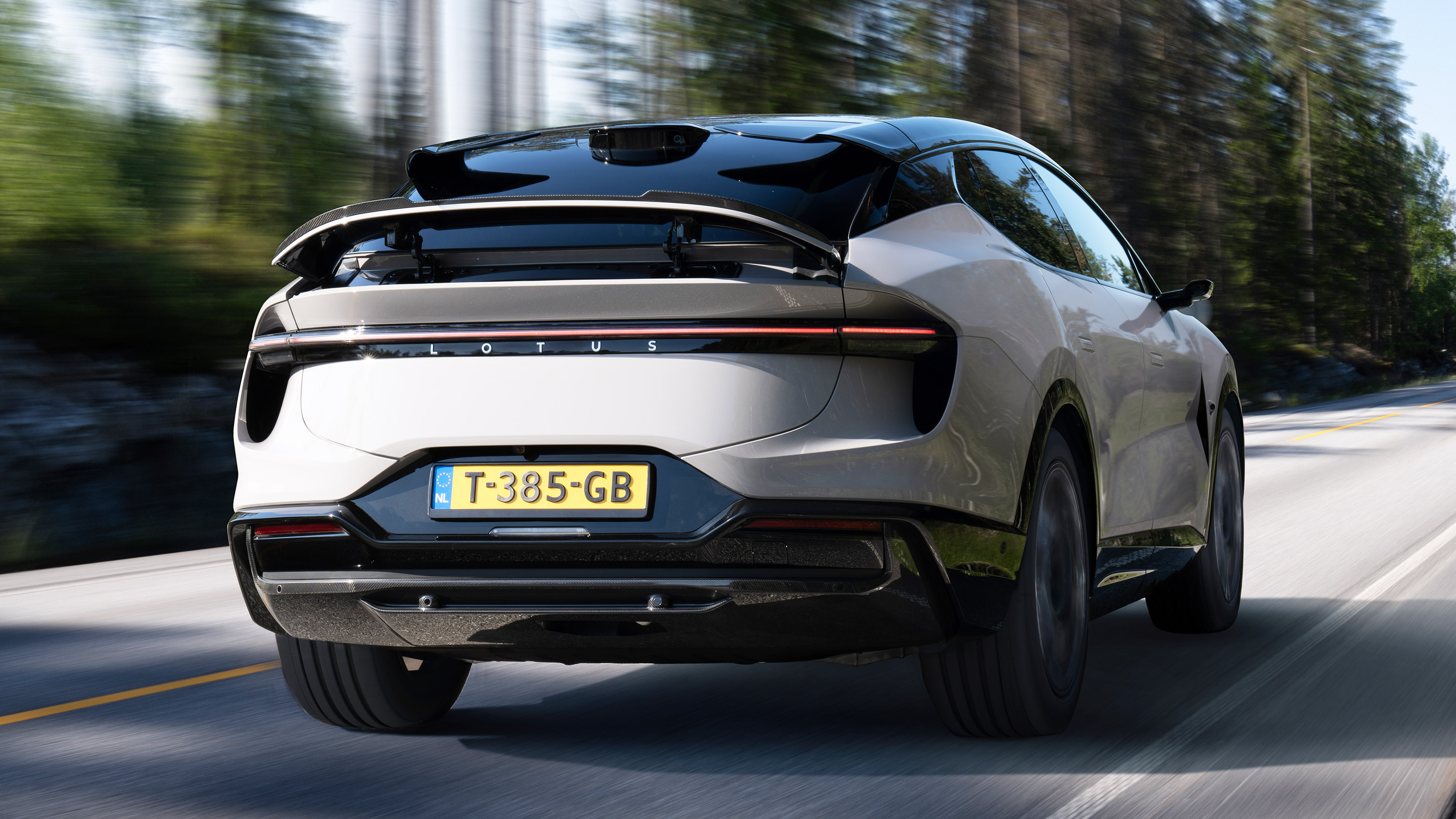 Lotus Eletre SUV rear tracking