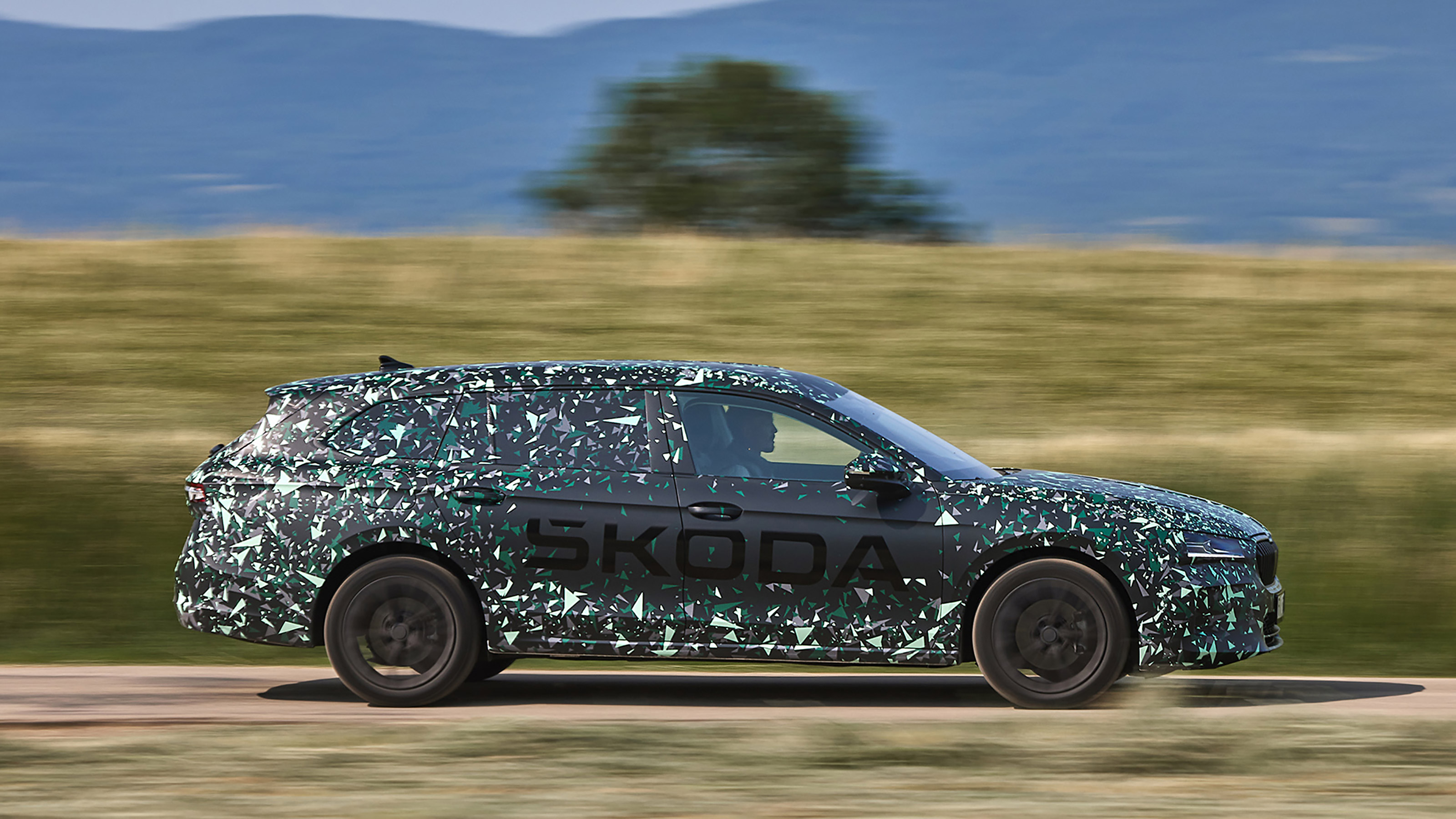 Skoda Superb estate prototype drive