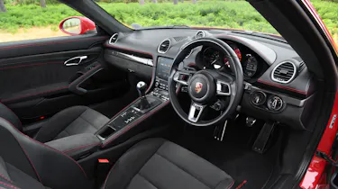 Porsche 718 Cayman interior