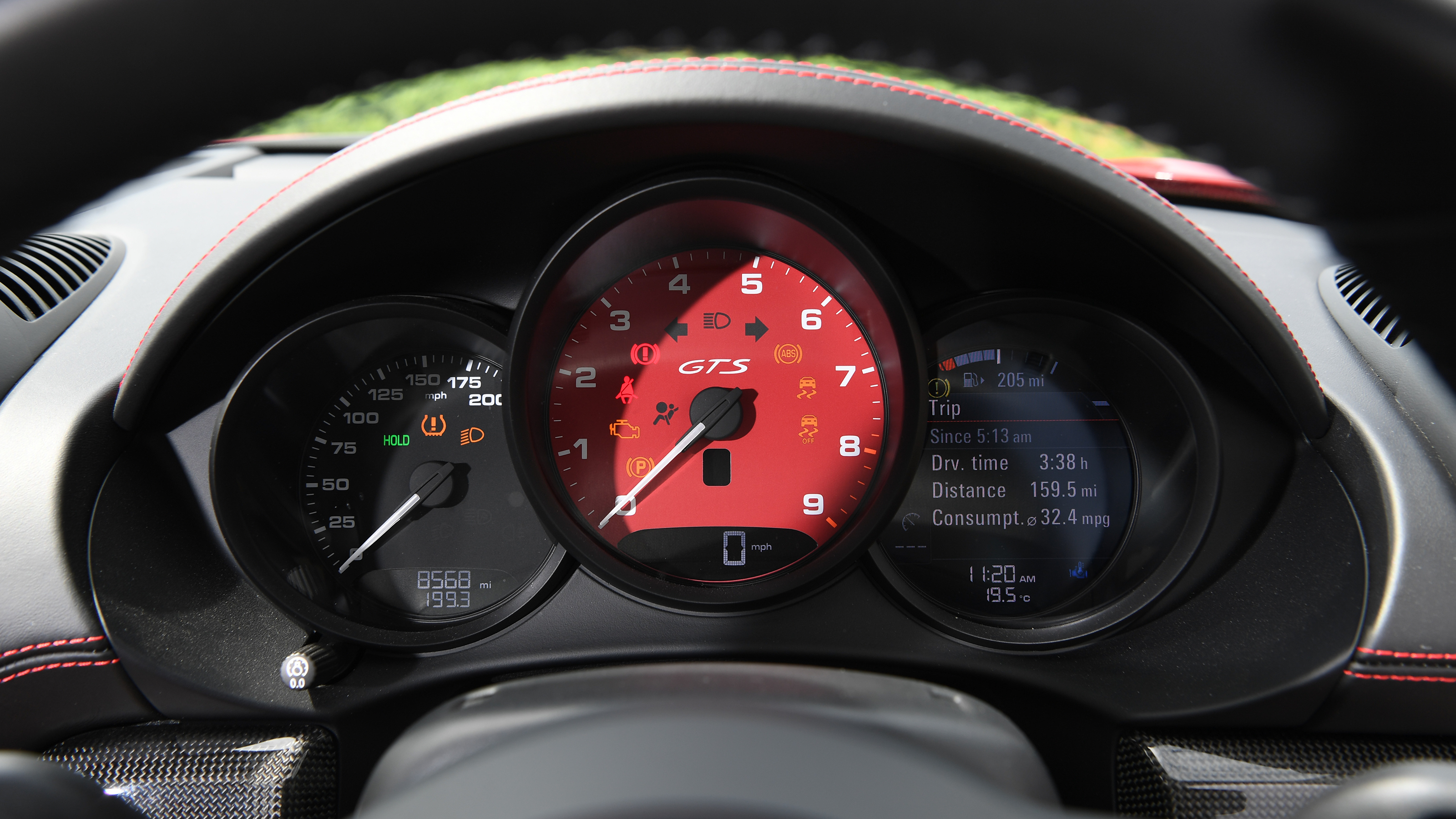 Porsche 718 Cayman instrument cluster